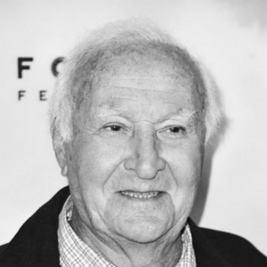 Robert Loggia